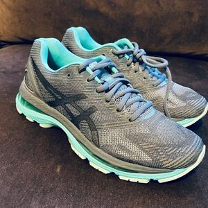 Asics GEL-Nimbus 19 Lite-Show T7C8N-9590 Women's 7.5 Running Dark Grey/Green